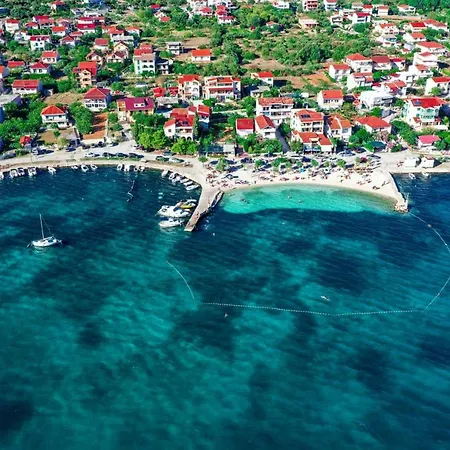 Maris * Poljica (Trogir)